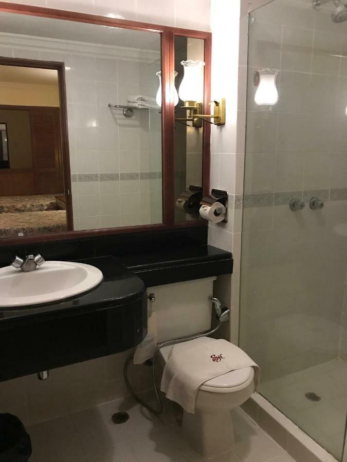 The Executive Hotel Lahad Datu Zewnętrze zdjęcie